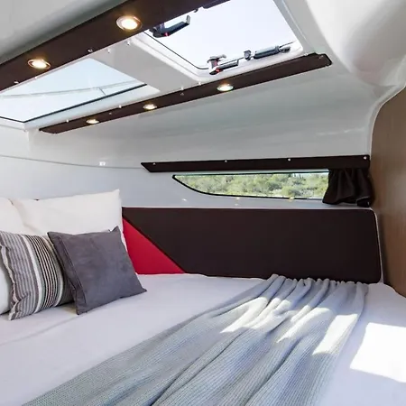 Le Rafifou Porquerolles Botel Hyeres