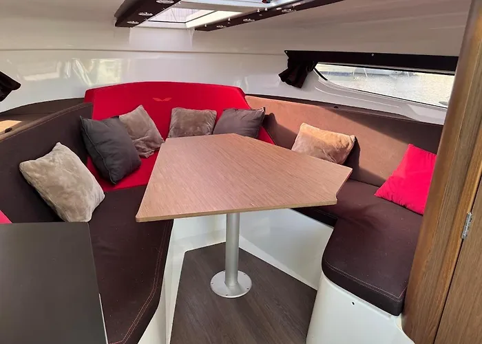 Le Rafifou Porquerolles Botel *